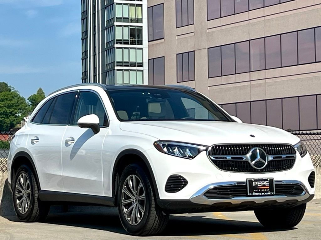 2023 Mercedes-Benz GLC GLC 300 4MATIC's photo