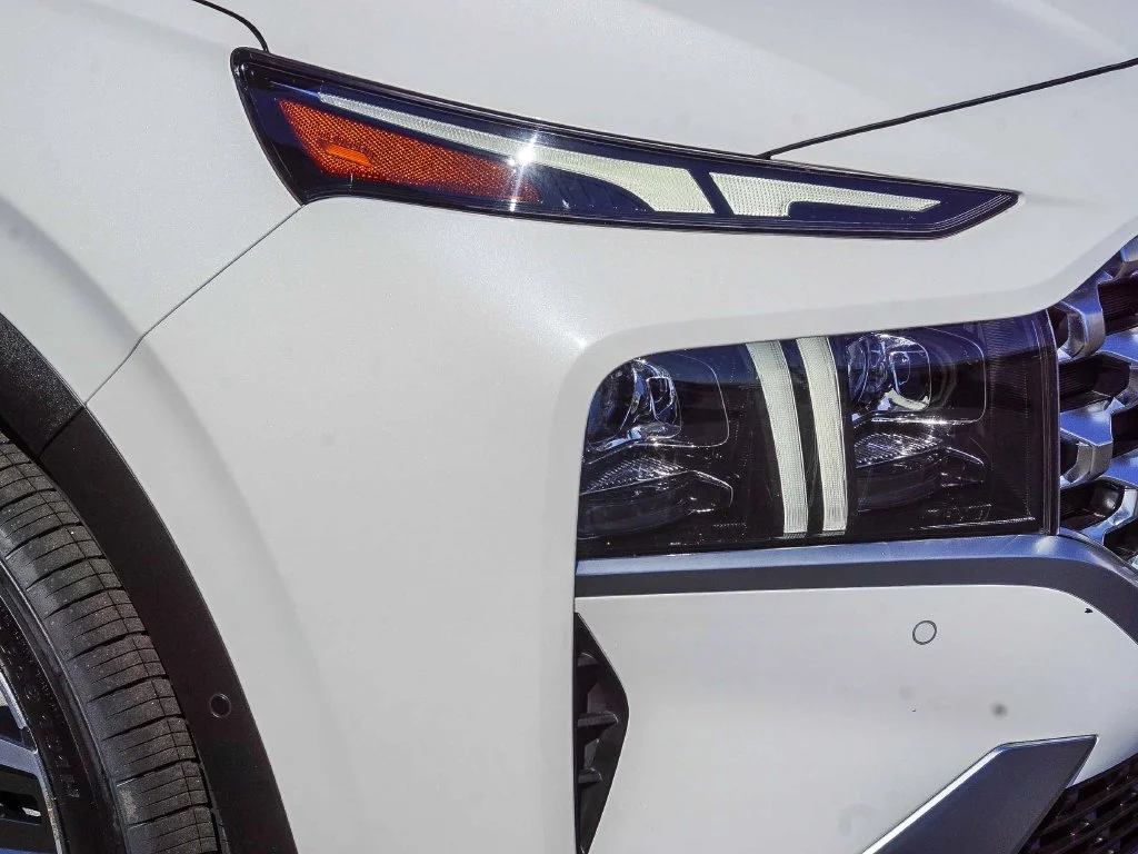 Used 2023 White Hyundai Limited image 10