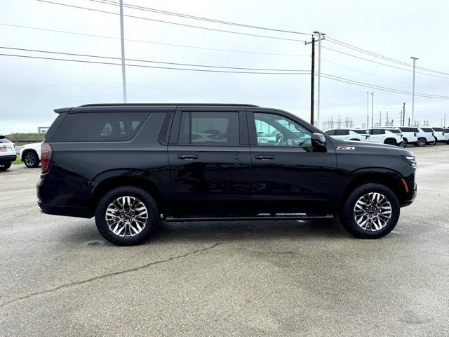 Used 2025 Black Chevrolet Z71 image 6