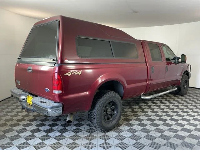 Used 2004 Red Ford XLT image 4