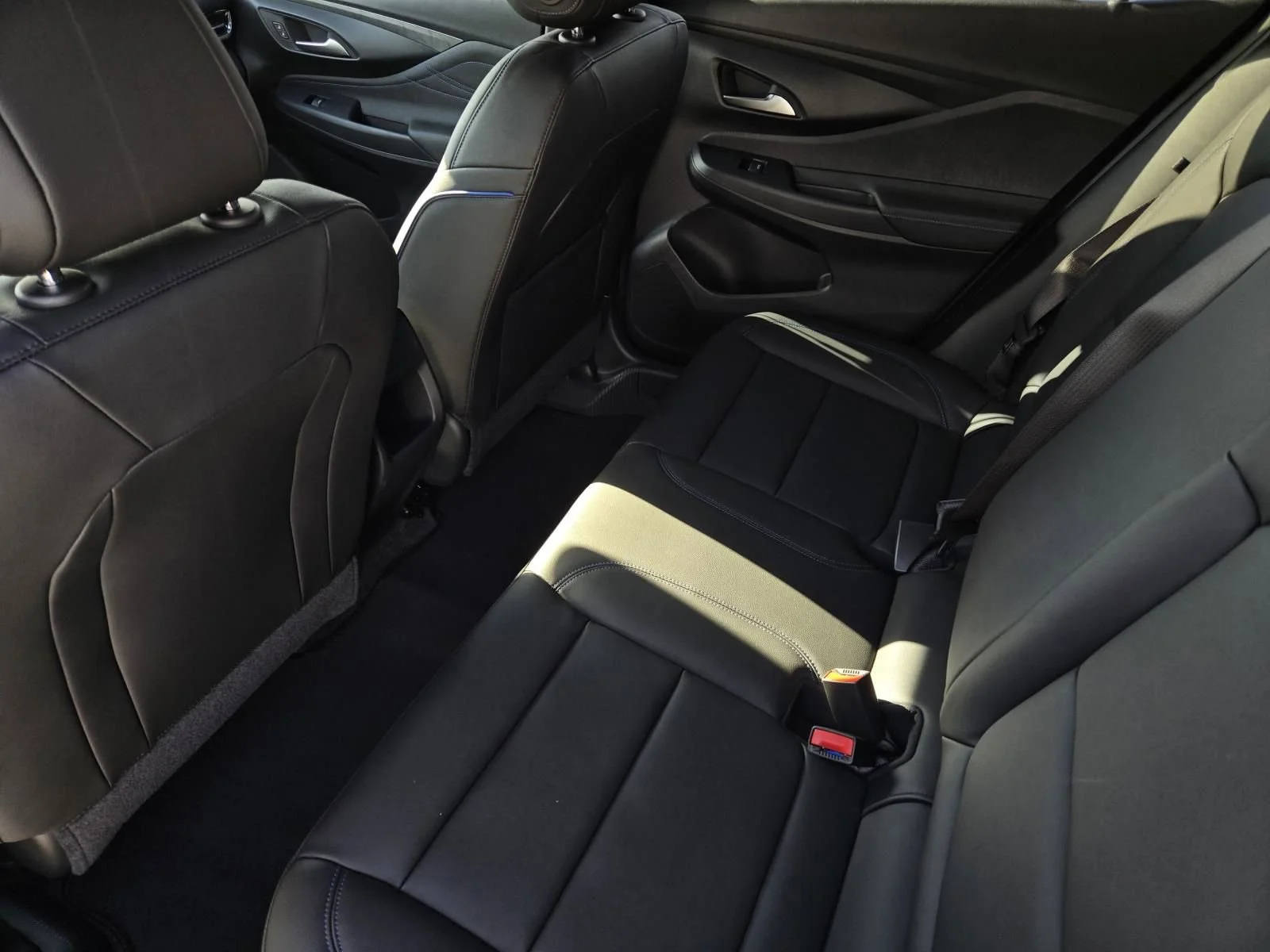 2026 Buick Envista Sport Touring - Photo 6