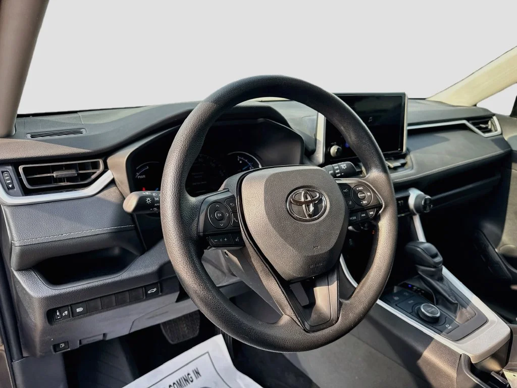 Used 2025 Gray Toyota XLE image 9