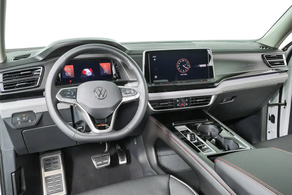 New 2026 Opal White Pearl Volkswagen 2.0T Peak Edition image 18