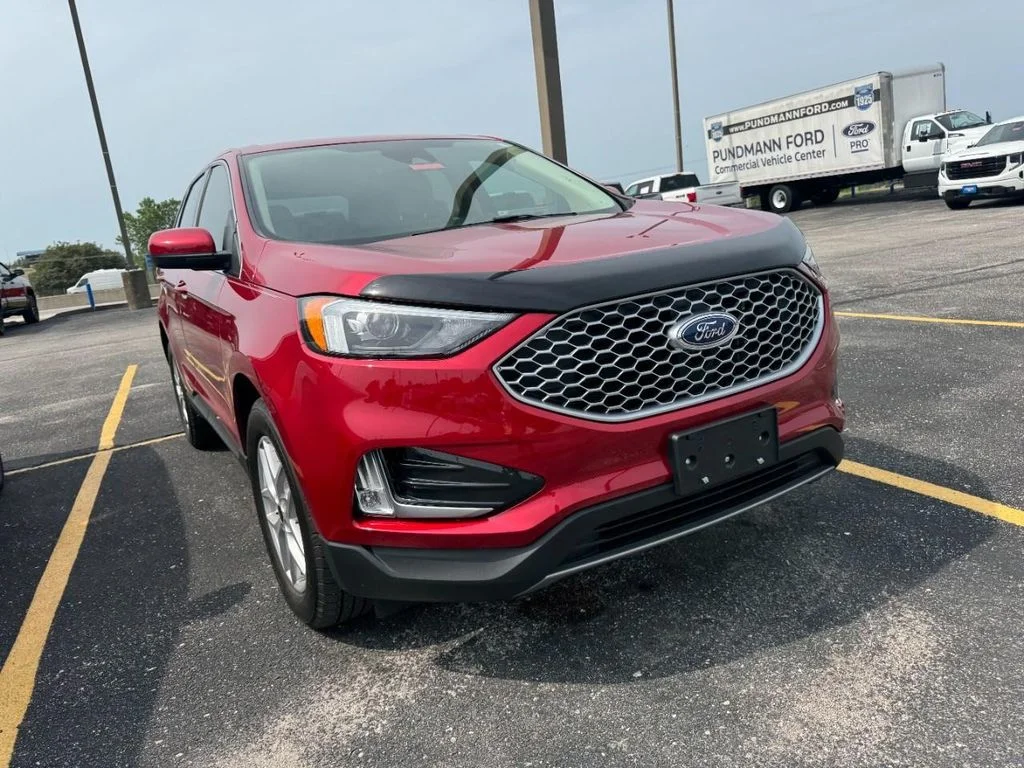 Used 2024 Rapid Red Metallic Tinted Clearcoat Ford SEL image 2