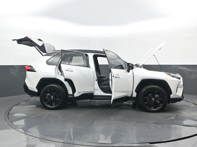 Used 2023 Wind Chill Pearl/Midnight Black Metallic Toyota XSE image 32