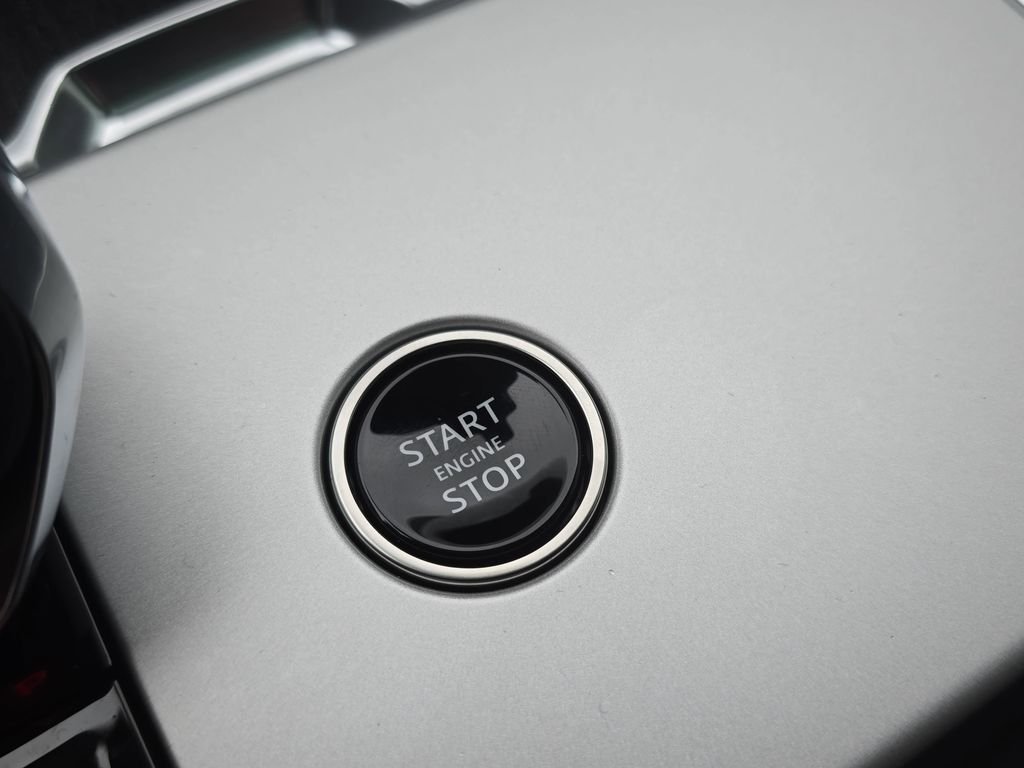 2025 Land Rover Range Rover SE - Photo 27