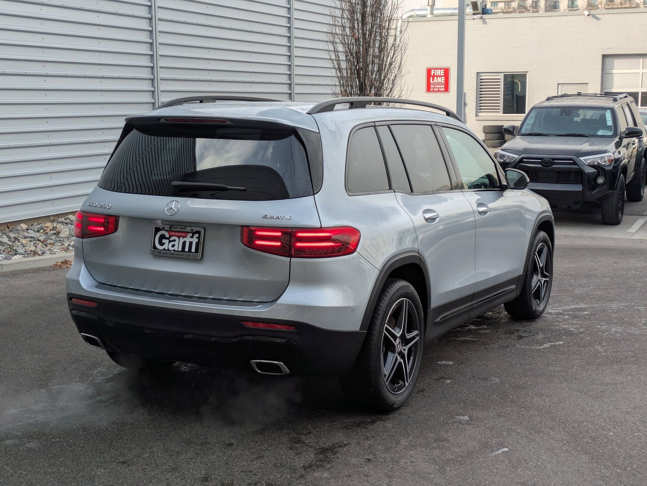 New 2026 Cirrus Silver Metallic Mercedes-Benz GLB 250 image 3