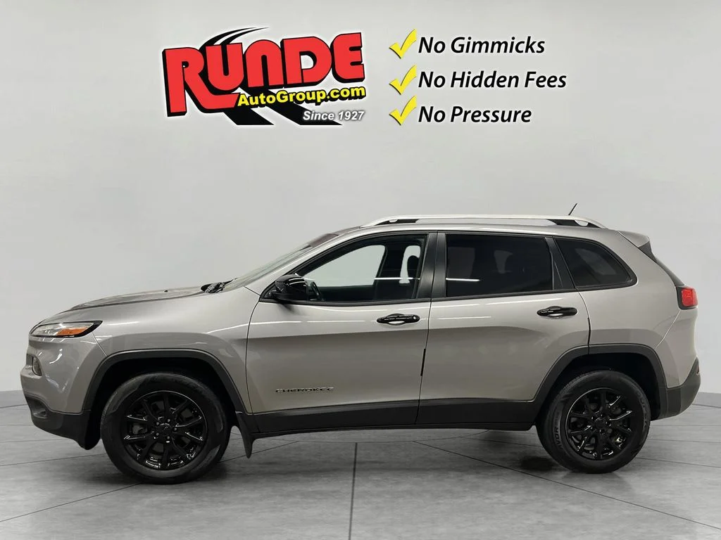Used 2014 Jeep Cherokee Latitude with VIN 1C4PJMCS2EW298443 for sale in Manchester, IA