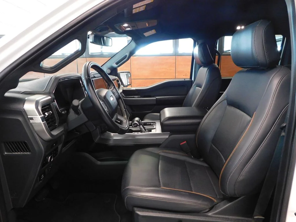 Certified Used 2025 Oxford White Ford Lariat image 15