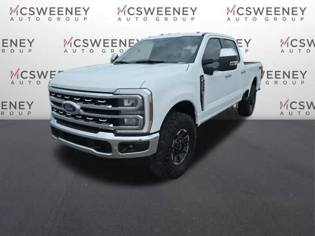 Used 2025 White Ford XL image 3