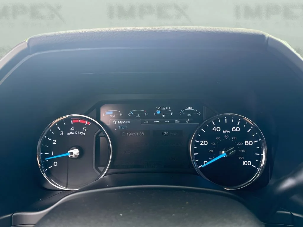Used 2018  Ford XL image 27