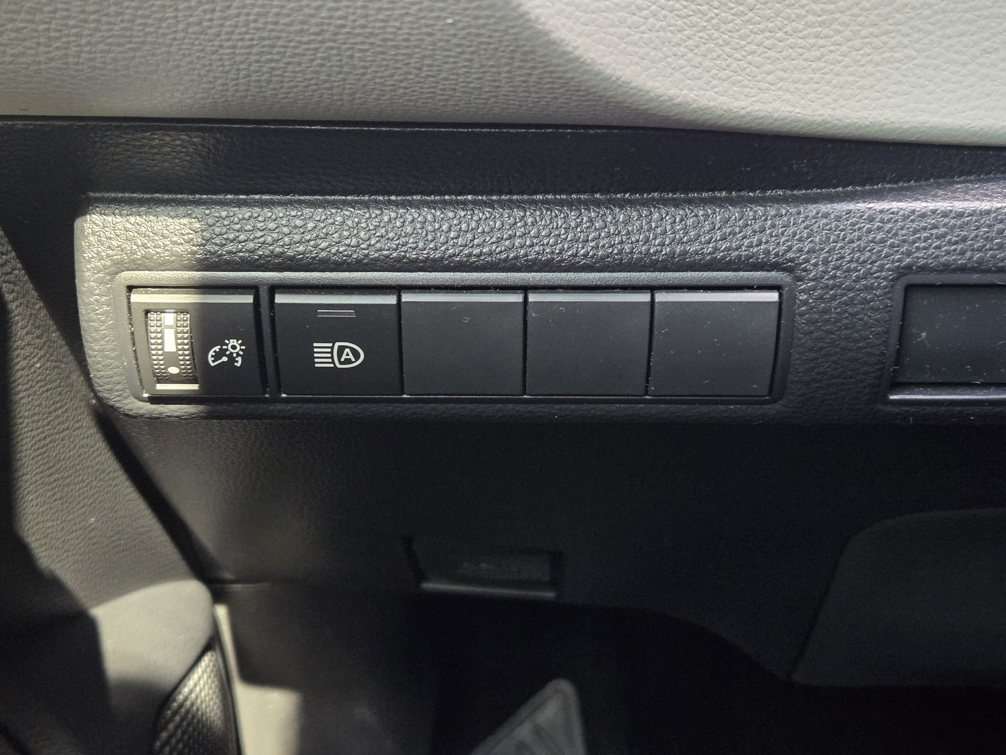 Used 2022 Black Sand Pearl Toyota LE image 20