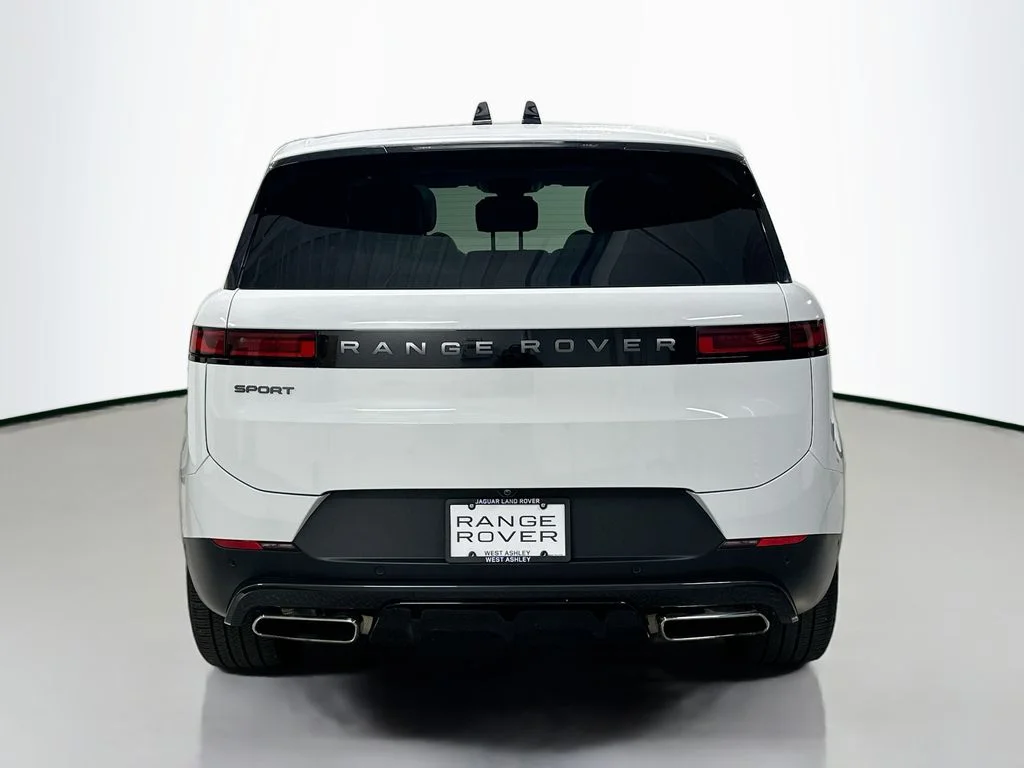 Used 2024 Fuji White Land Rover SE image 10
