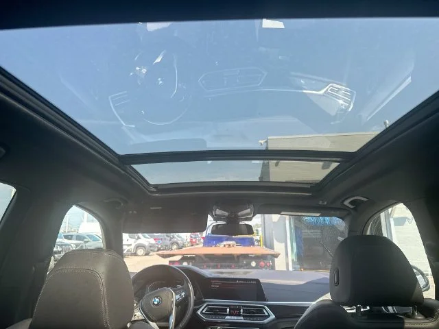 Used 2019 Gray BMW xDrive40i image 25