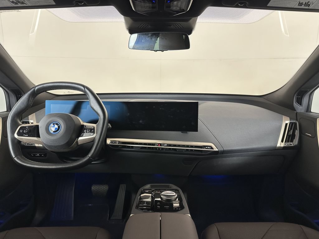 Certified Used 2024 Gray BMW xDrive50 image 9