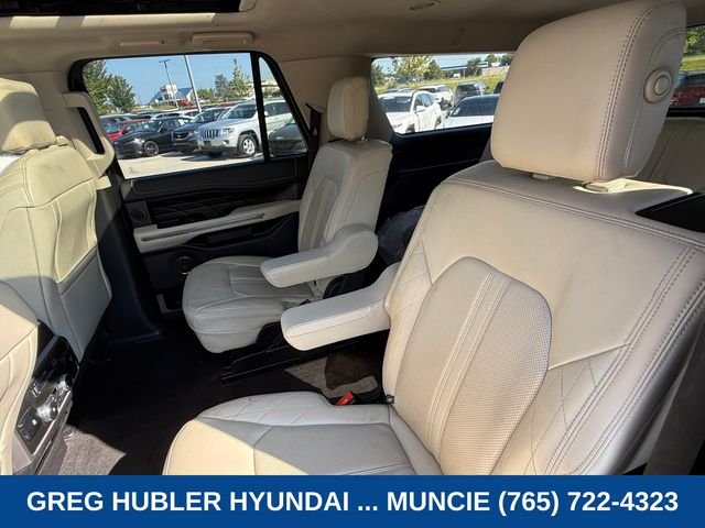 Used 2019 White Ford Platinum image 22