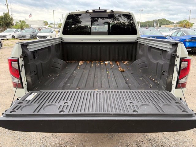 Used 2024 White Nissan PRO-4X image 19