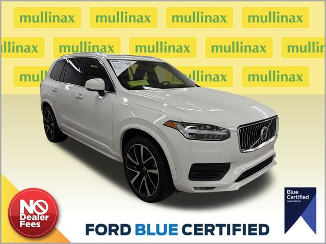 2022 Volvo XC90 T6 Momentum