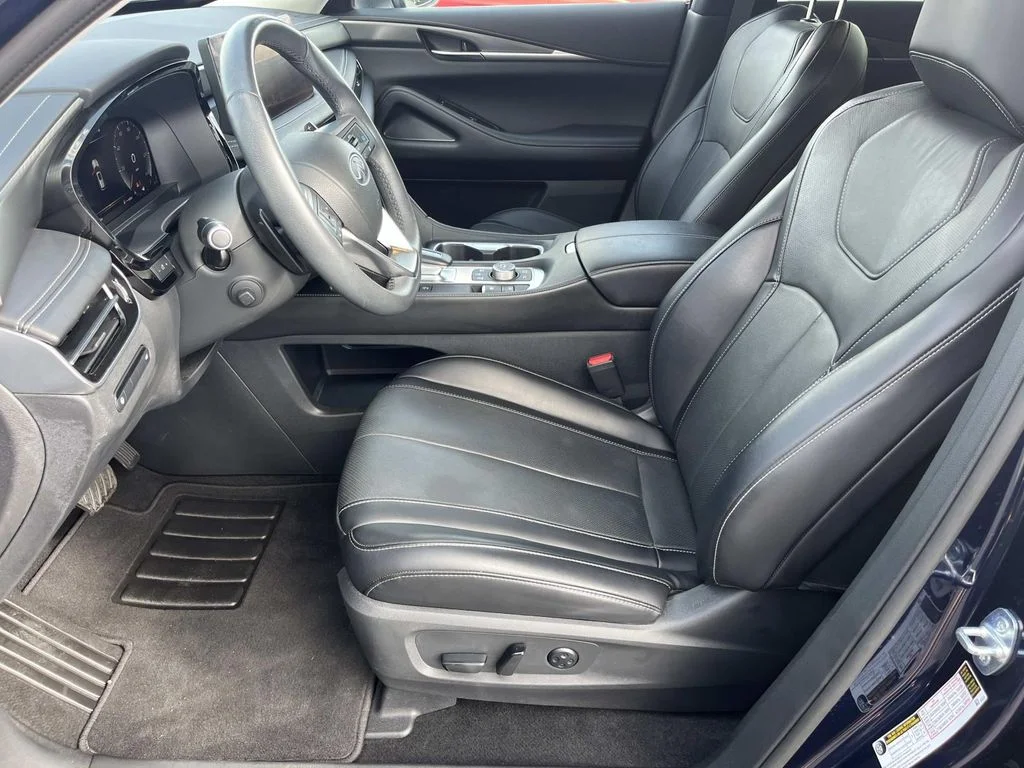 Used 2023 Grand Blue INFINITI LUXE image 11