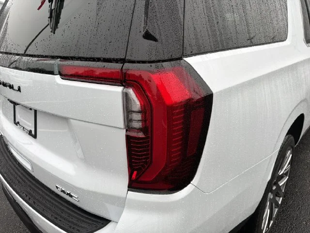 New 2026 Glacier White Tricoat GMC Denali Ultimate image 10