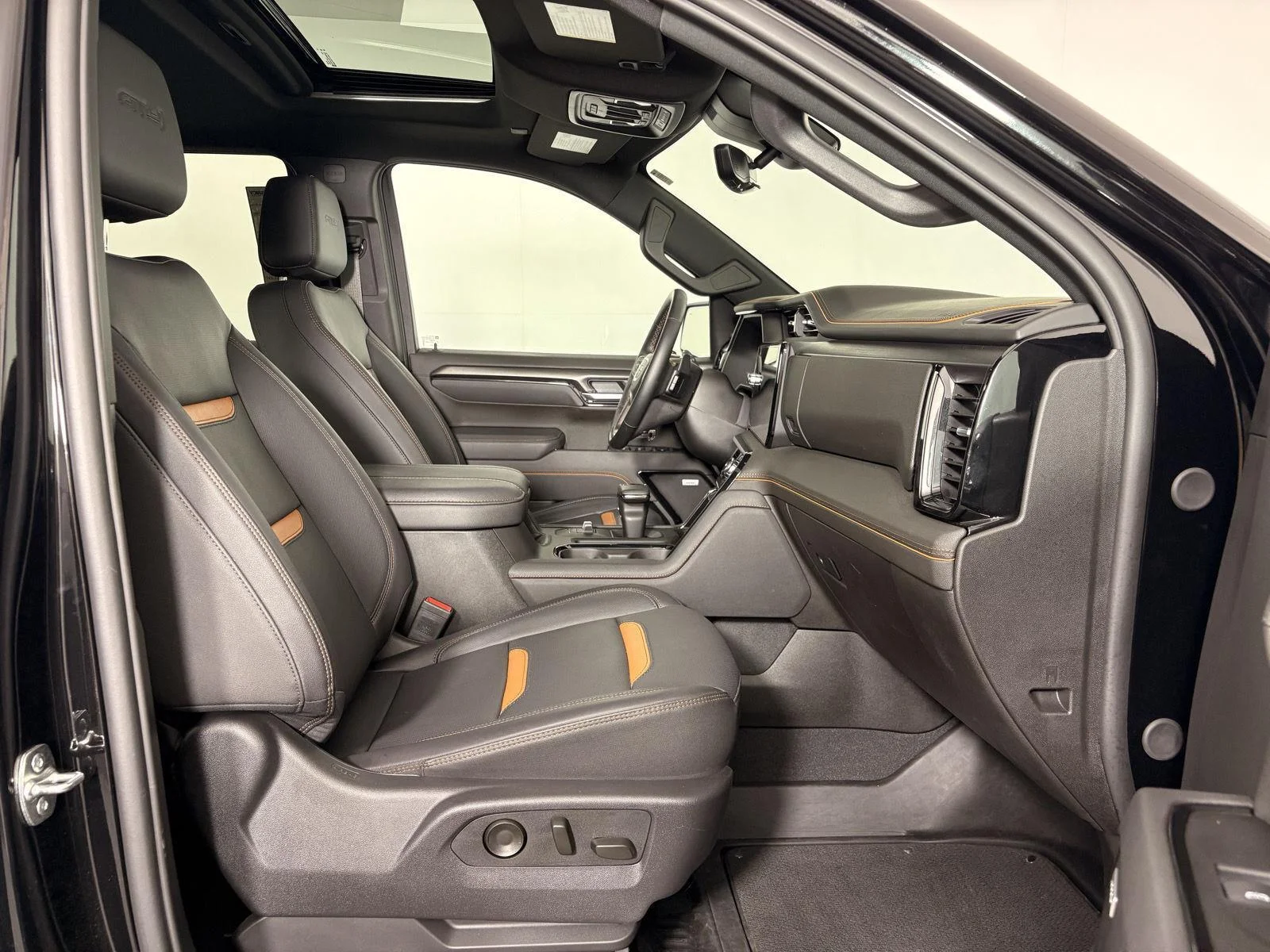 Used 2026 Onyx Black GMC AT4 image 24