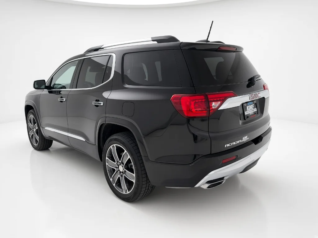 Used 2019 Ebony Twilight Metallic GMC Denali image 33