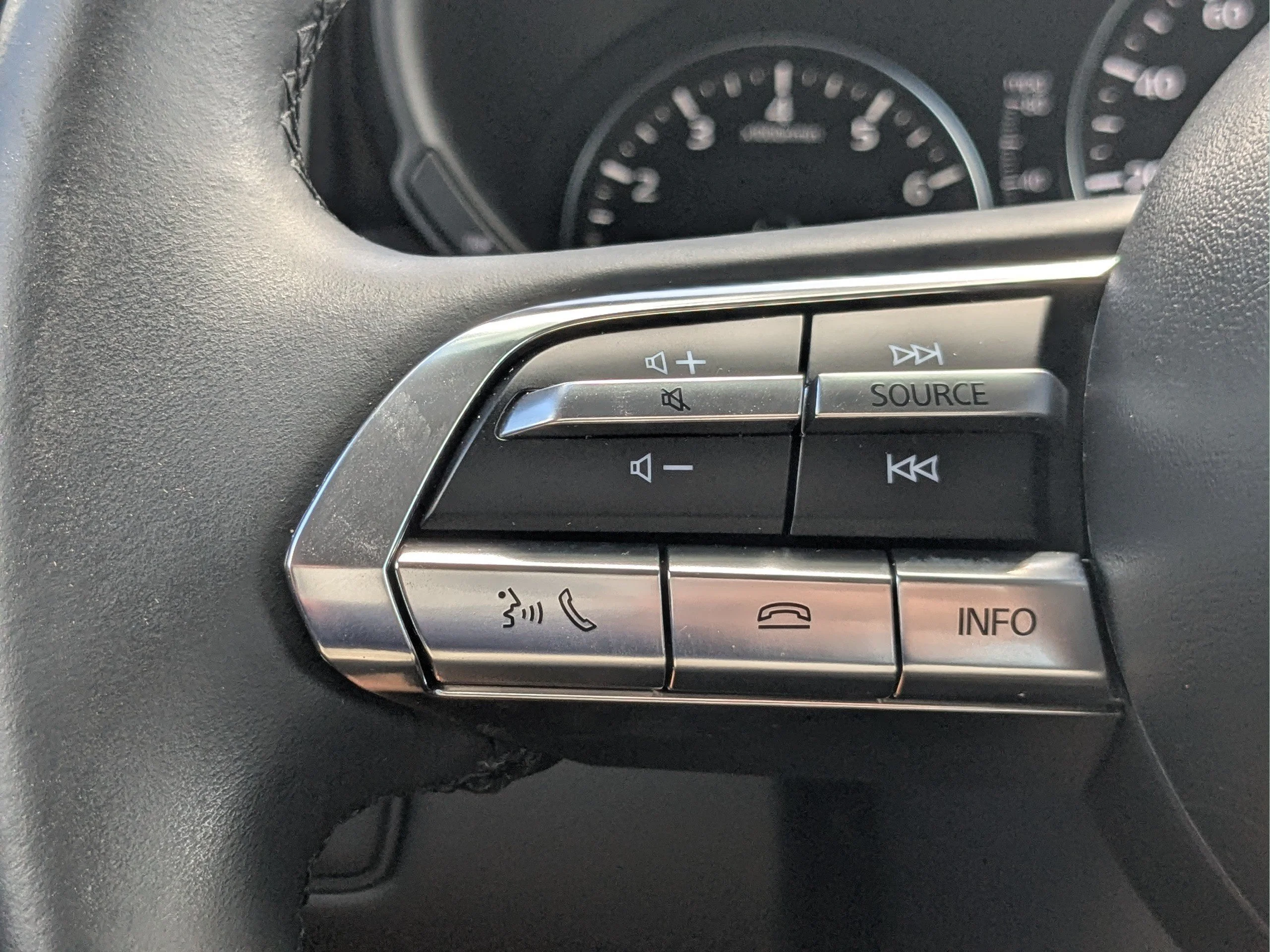 Used 2024 Wind Chill Pearl Mazda 2.5 S Select Package image 22