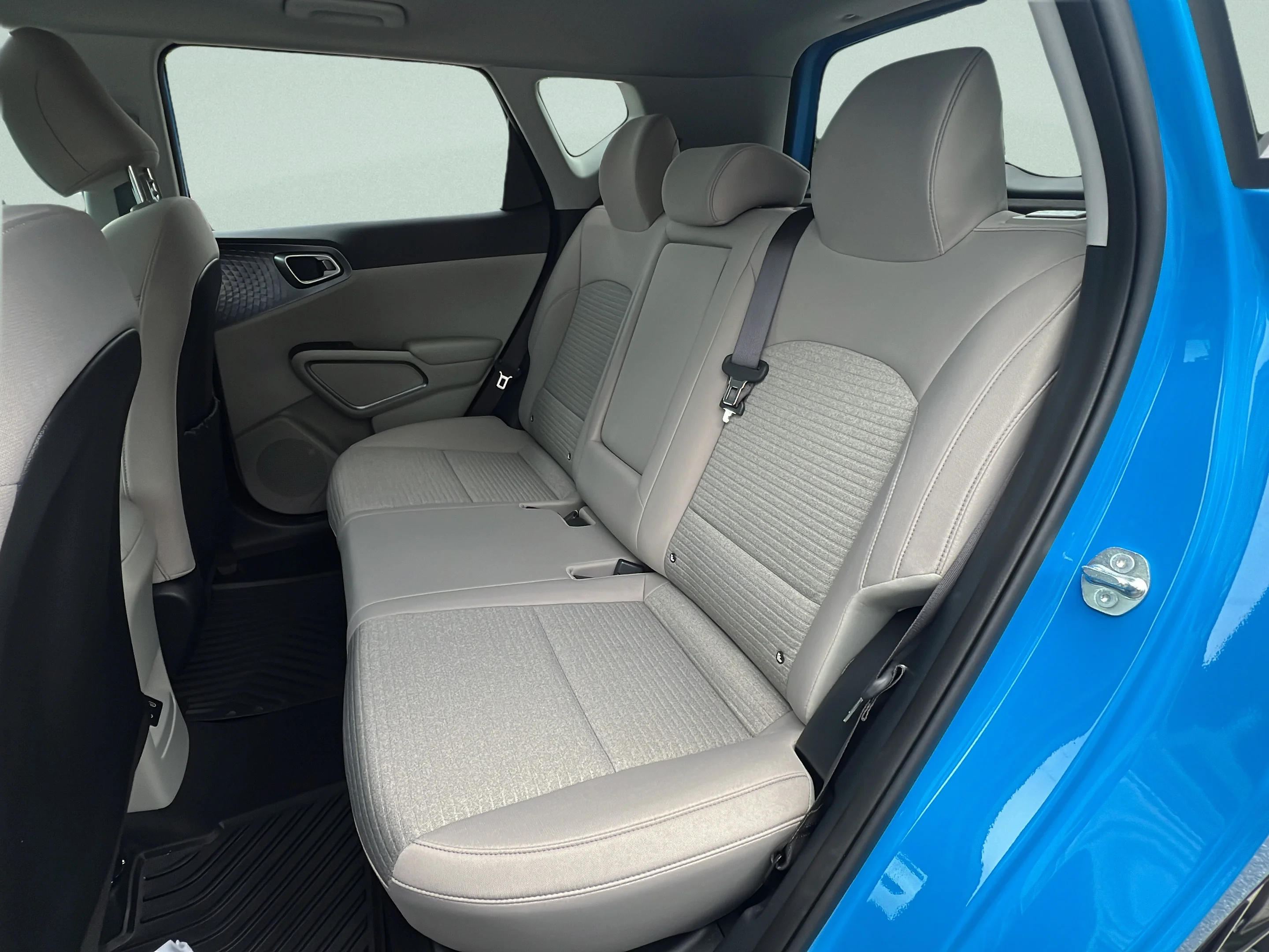Used 2025 Surf Blue Kia EX image 13