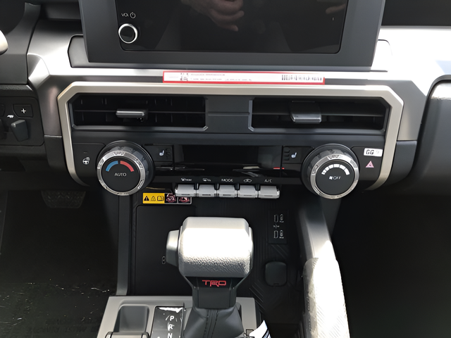 2026 Toyota Tacoma TRD Off Road - Photo 16