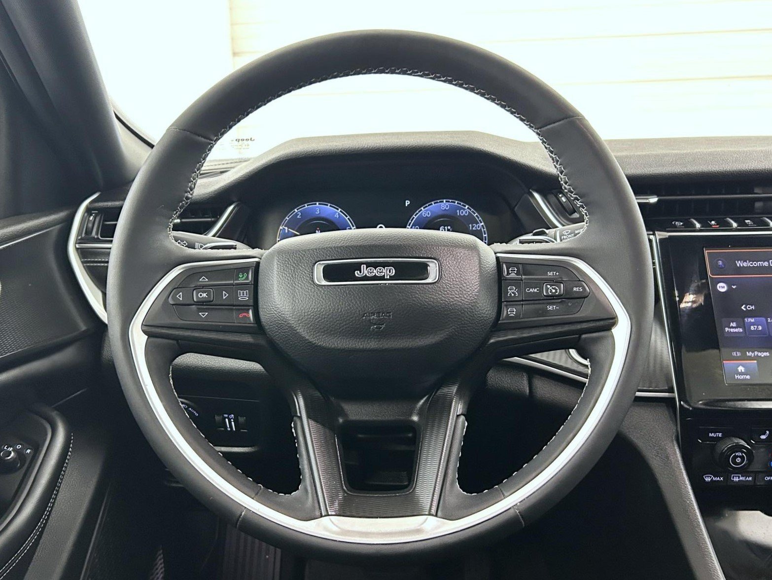 Certified Used 2024 Gray Jeep Altitude X image 11