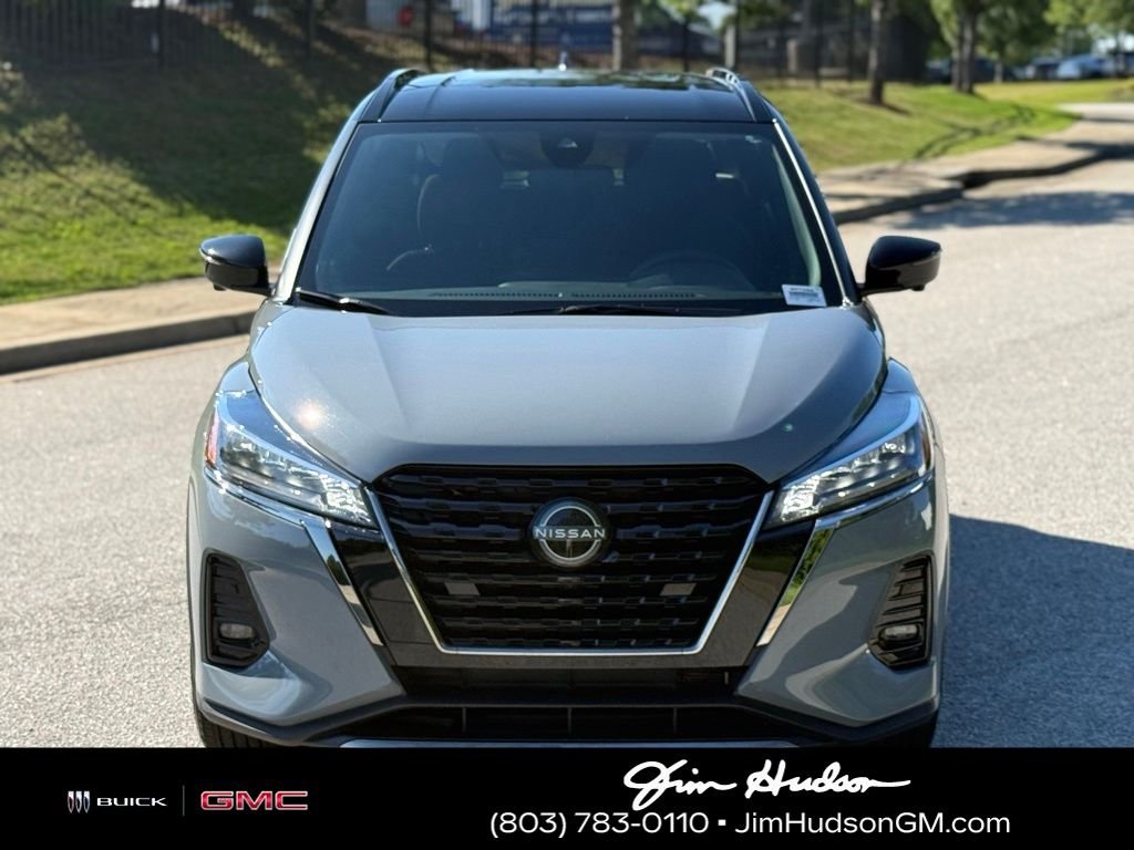 Used 2024 Gray Nissan SR image 8