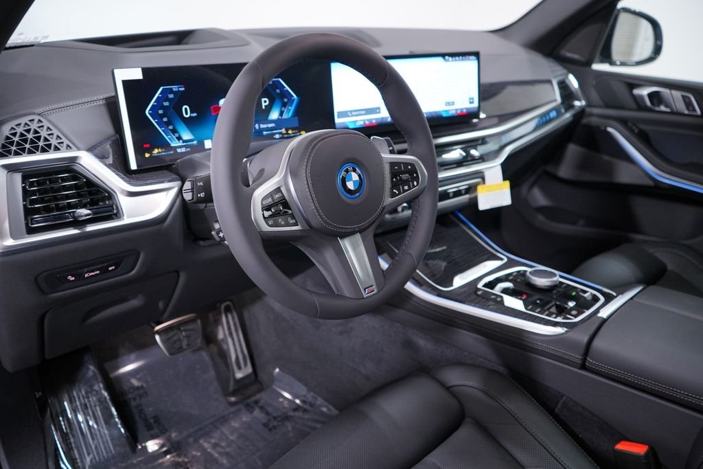 New 2026 Alpine White BMW xDrive50e image 6