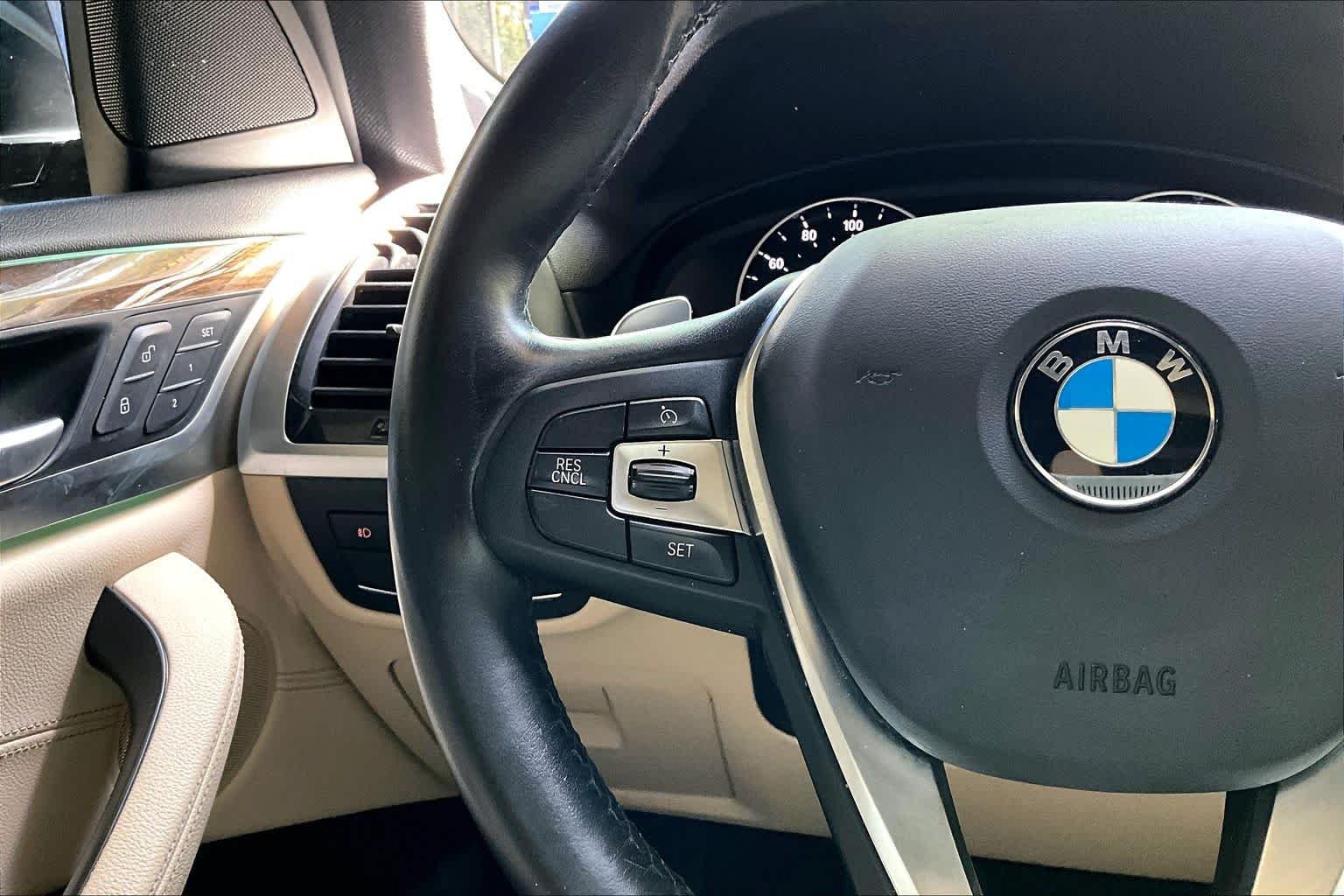 Used 2018 Phytonic Blue Metallic BMW xDrive30i image 23