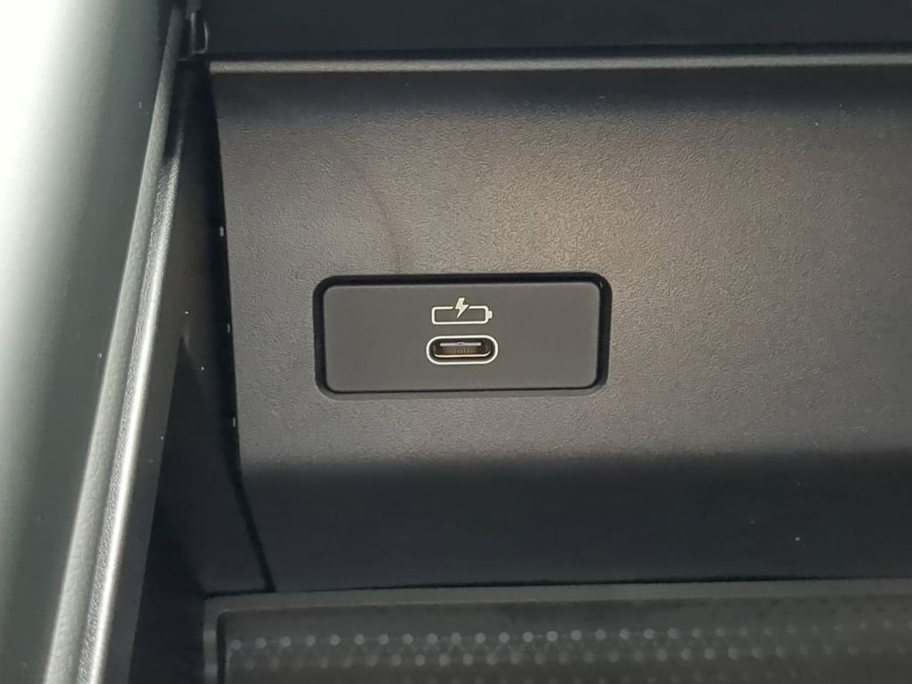 2026 BMW X5 50e - Photo 23
