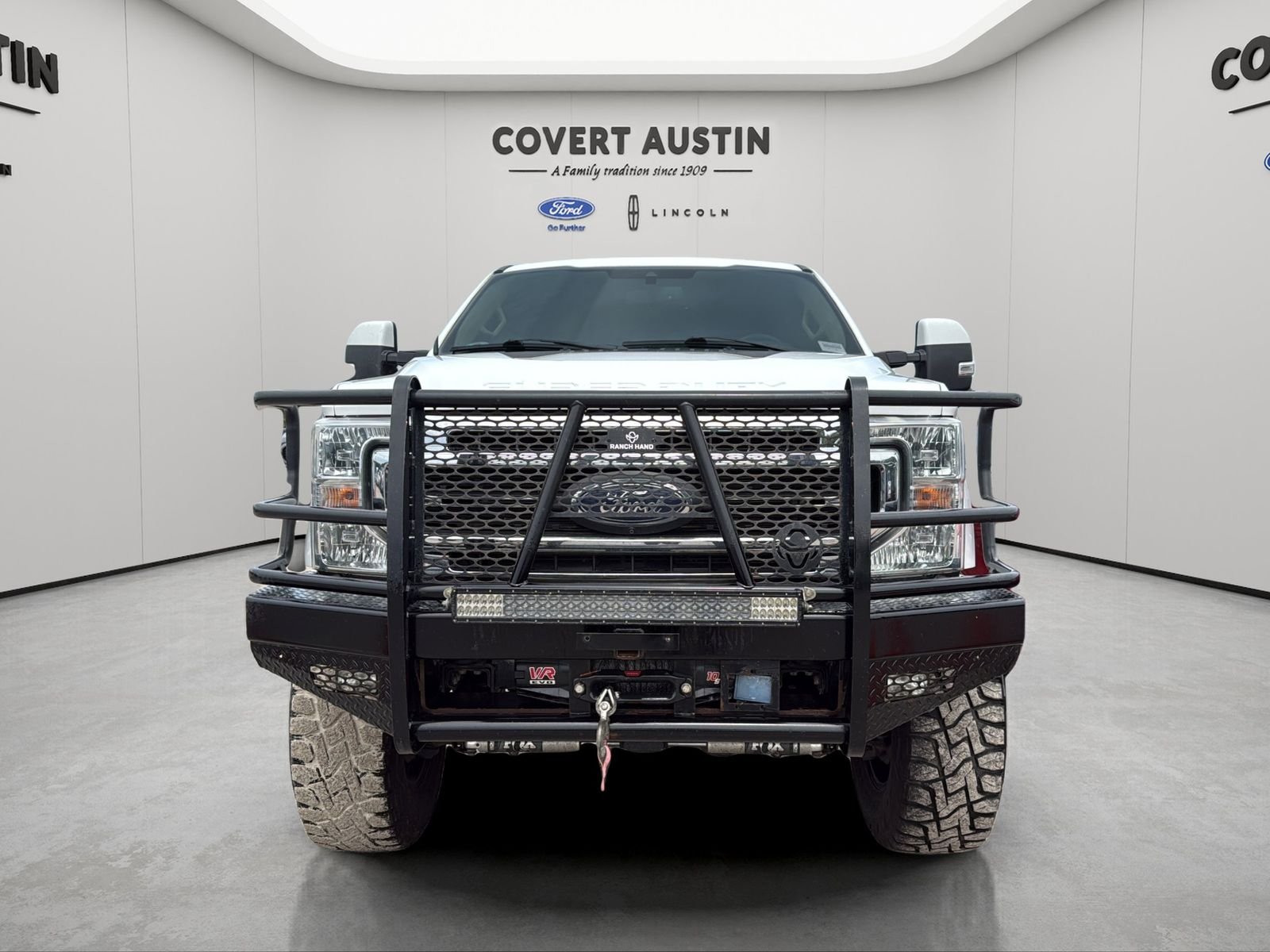 Used 2022 White Ford Lariat image 6