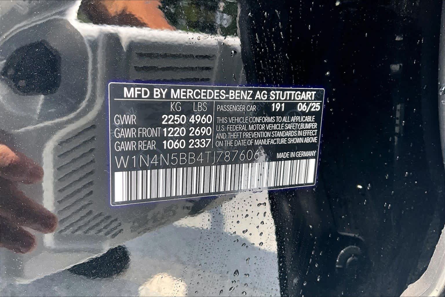 Used 2026 Cosmos Black Metallic Mercedes-Benz AMG® GLA 35 image 30