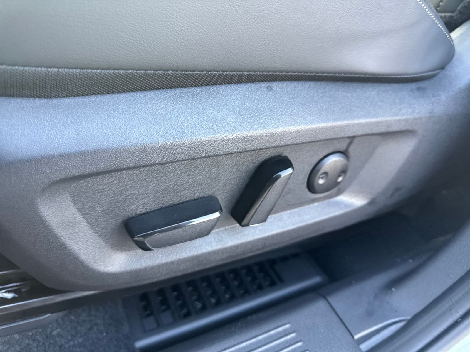 New 2026 Nissan Rogue Platinum 4D Sport Utility