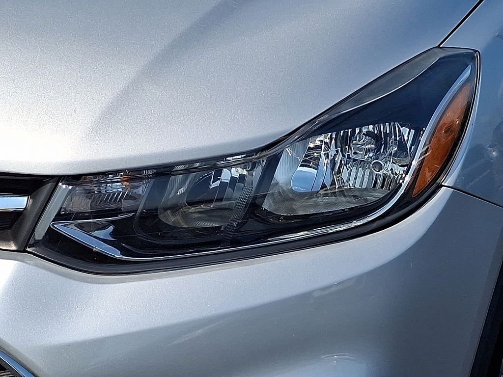 Used 2019 Silver Chevrolet LS image 10
