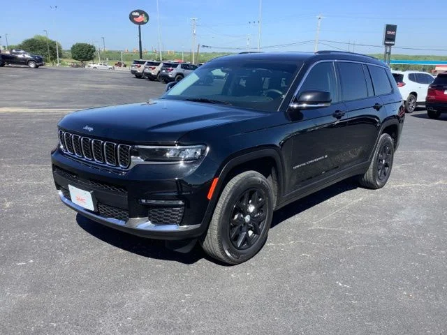 2023 Jeep Grand Cherokee L Limited 4x4's photo