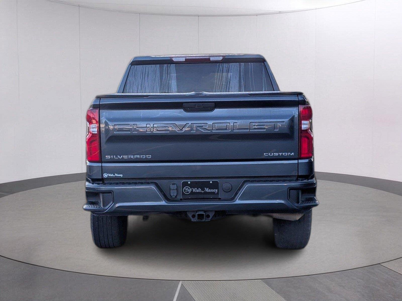 Used 2022 SHADOW GRAY METALLIC Chevrolet Custom image 4