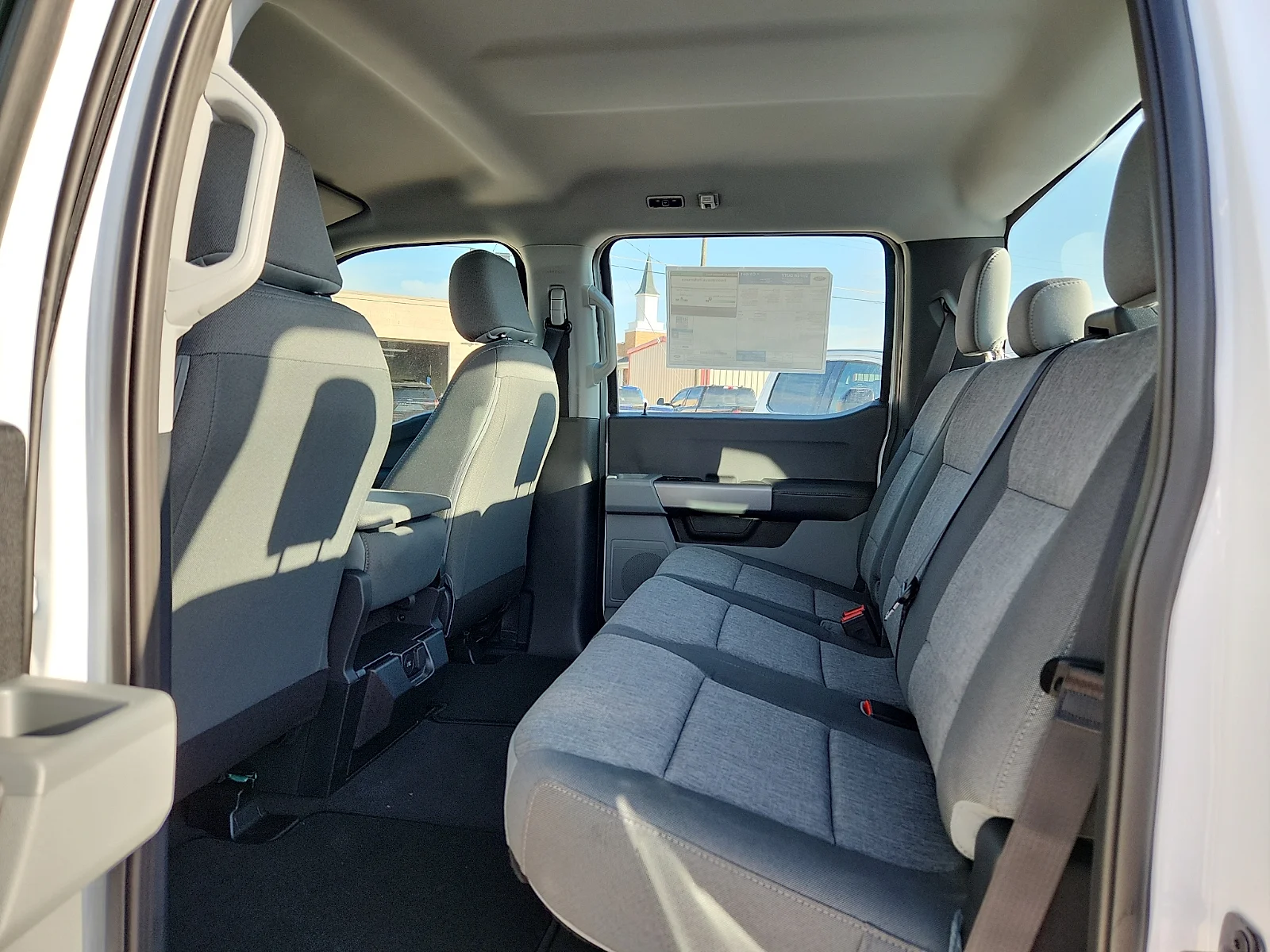 New 2027 Oxford White Ford XL image 18