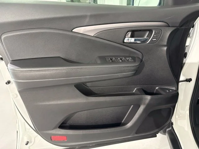 Used 2021  Honda Special Edition image 19