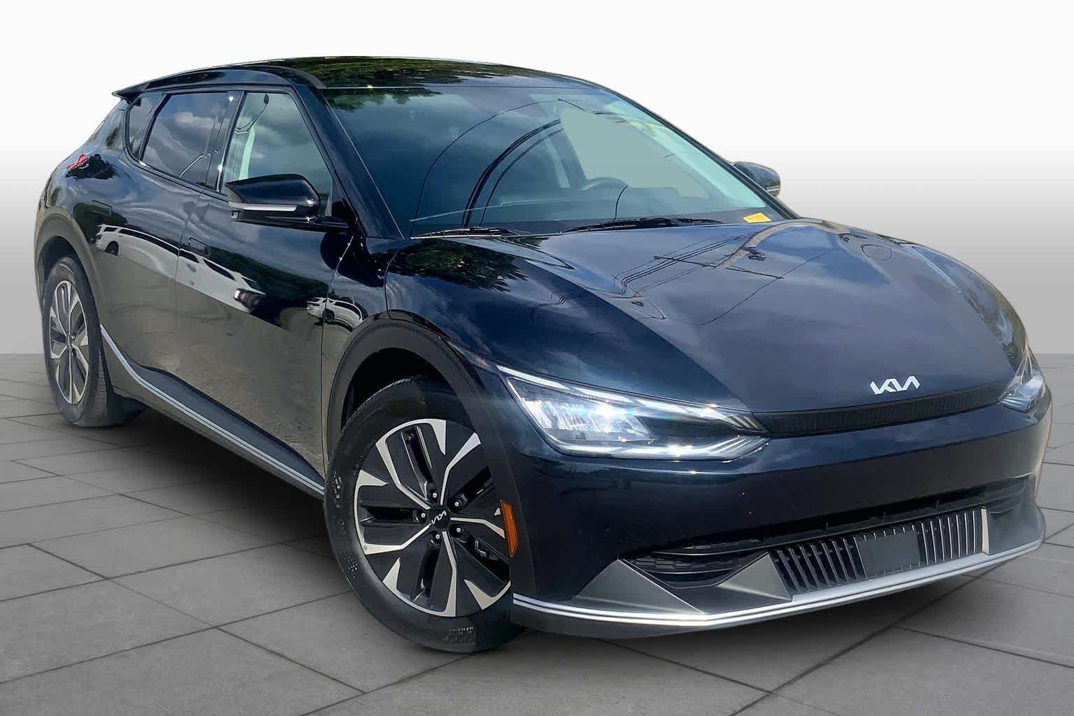Used 2024 Kia EV6 Light L/R with VIN KNDC34LA6R5204740 for sale in Kansas City