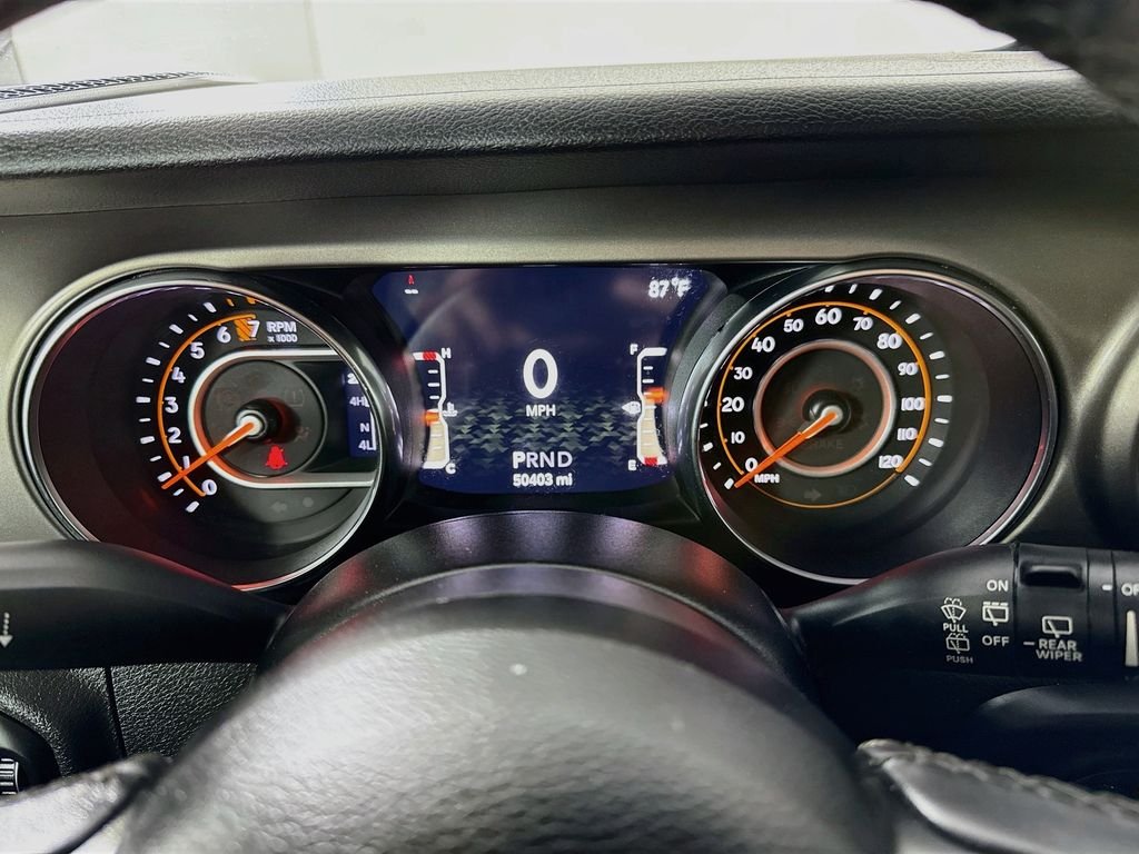 Used 2019 Bikini Pearlcoat Jeep Sport S image 32
