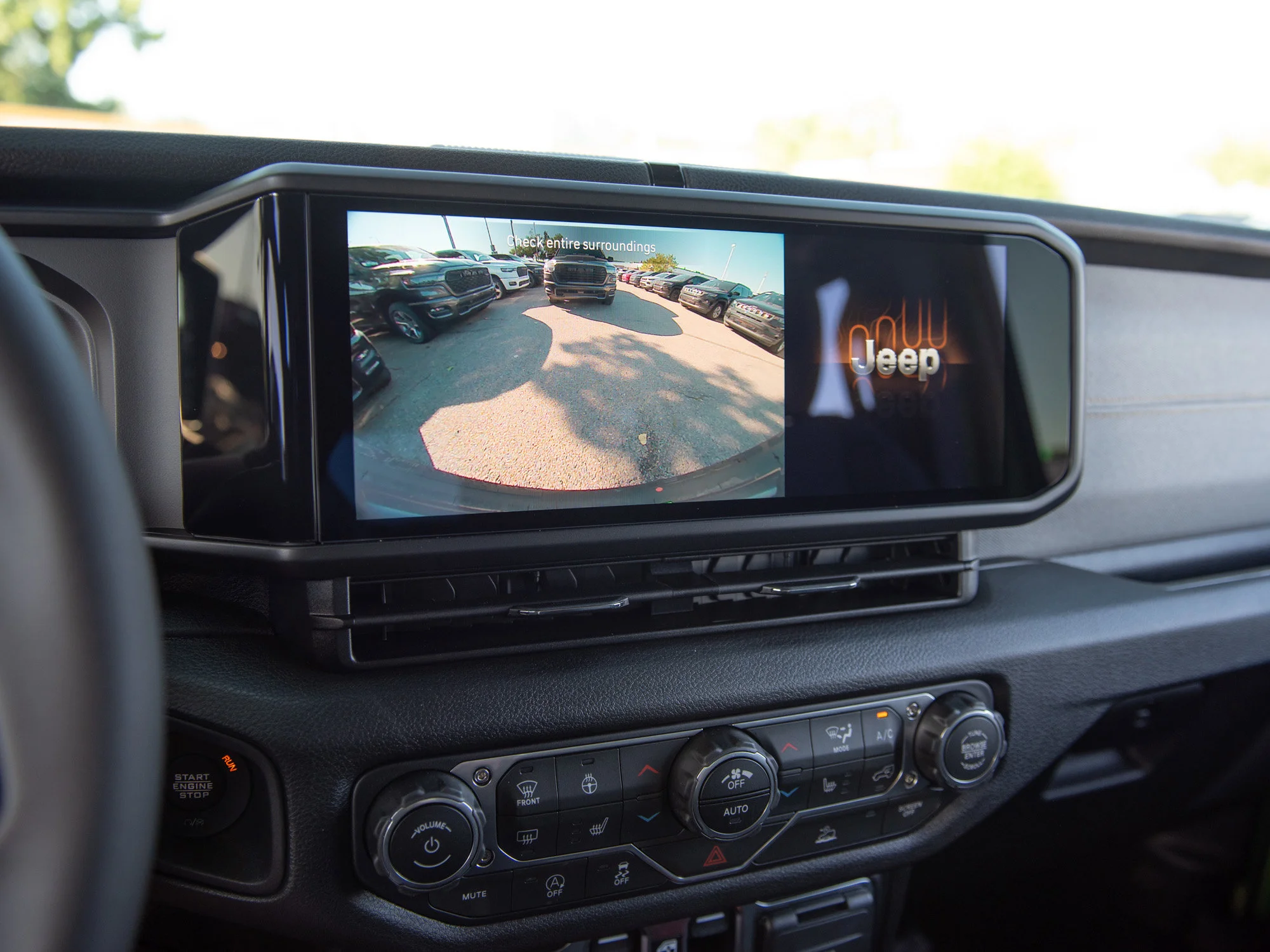 Used 2025 mojito Jeep Sport S* 4 Door 4x4, Remote Start, Heated Seats/Wheel image 13