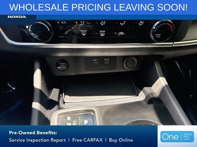 Used 2024 Glacier White Nissan S image 27