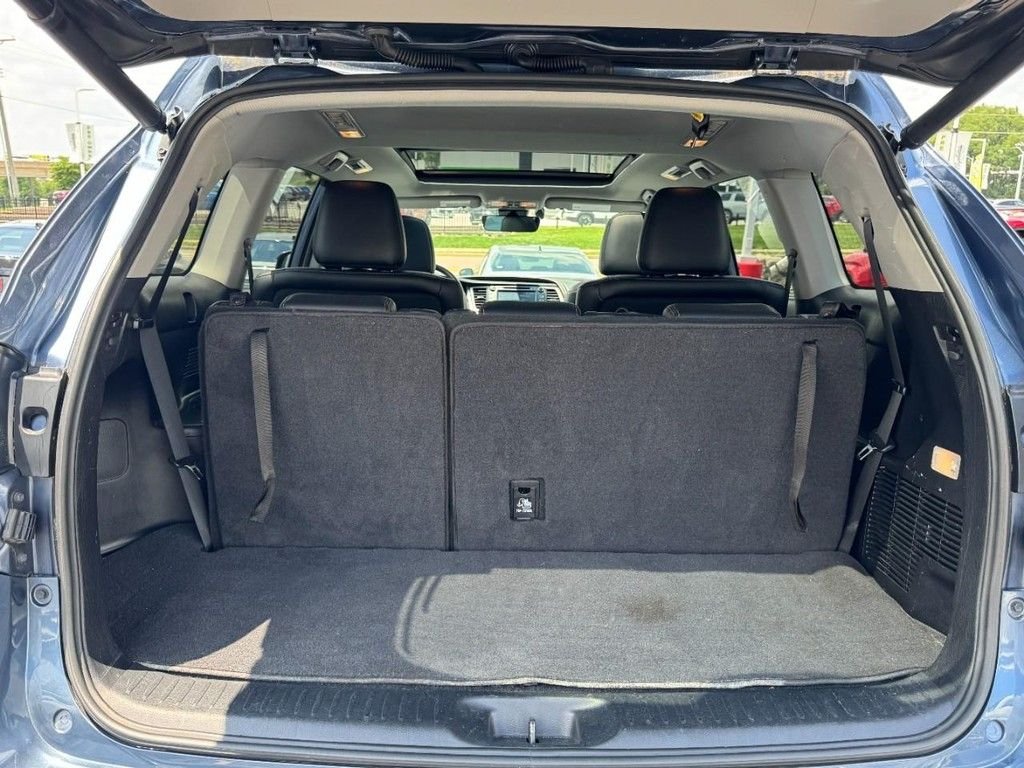 Used 2018 Blue Toyota Limited Platinum image 7