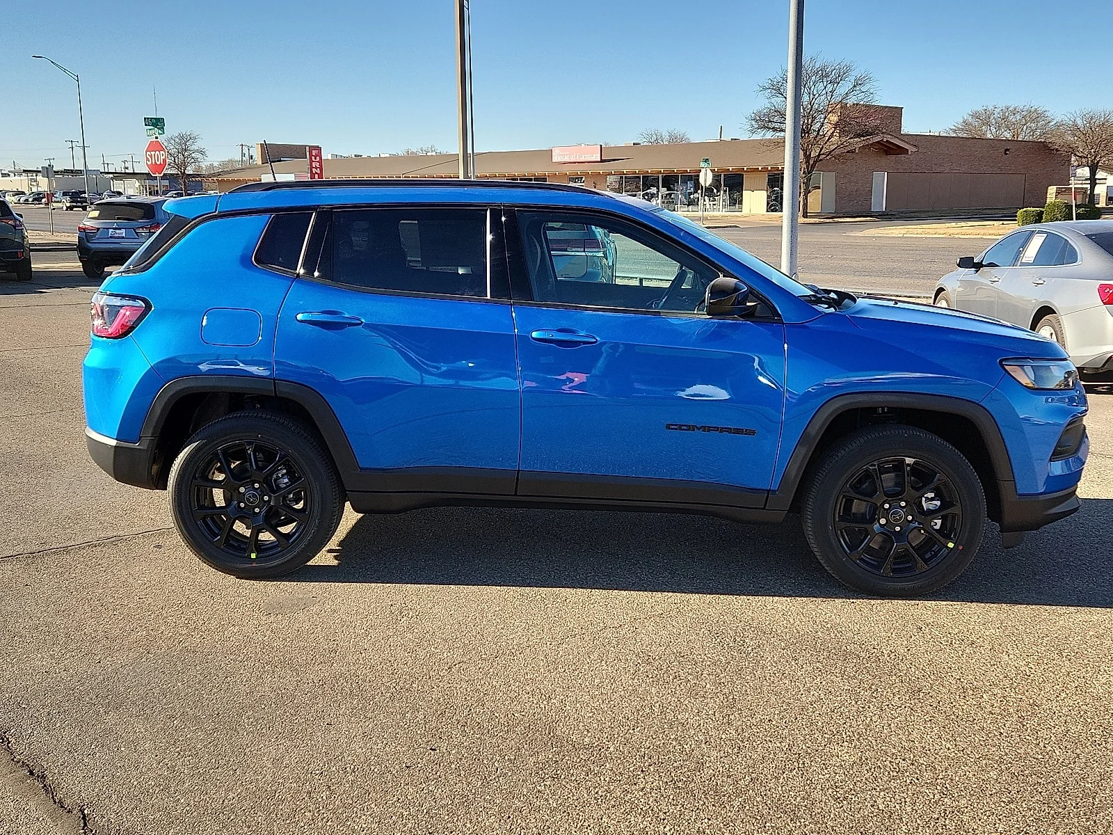 New 2026 Blue Jeep LATITUDE ALTITUDE 4X4 image 5