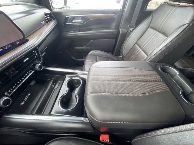Certified Used 2025 Iridescent Pearl Tricoat Chevrolet High Country image 21