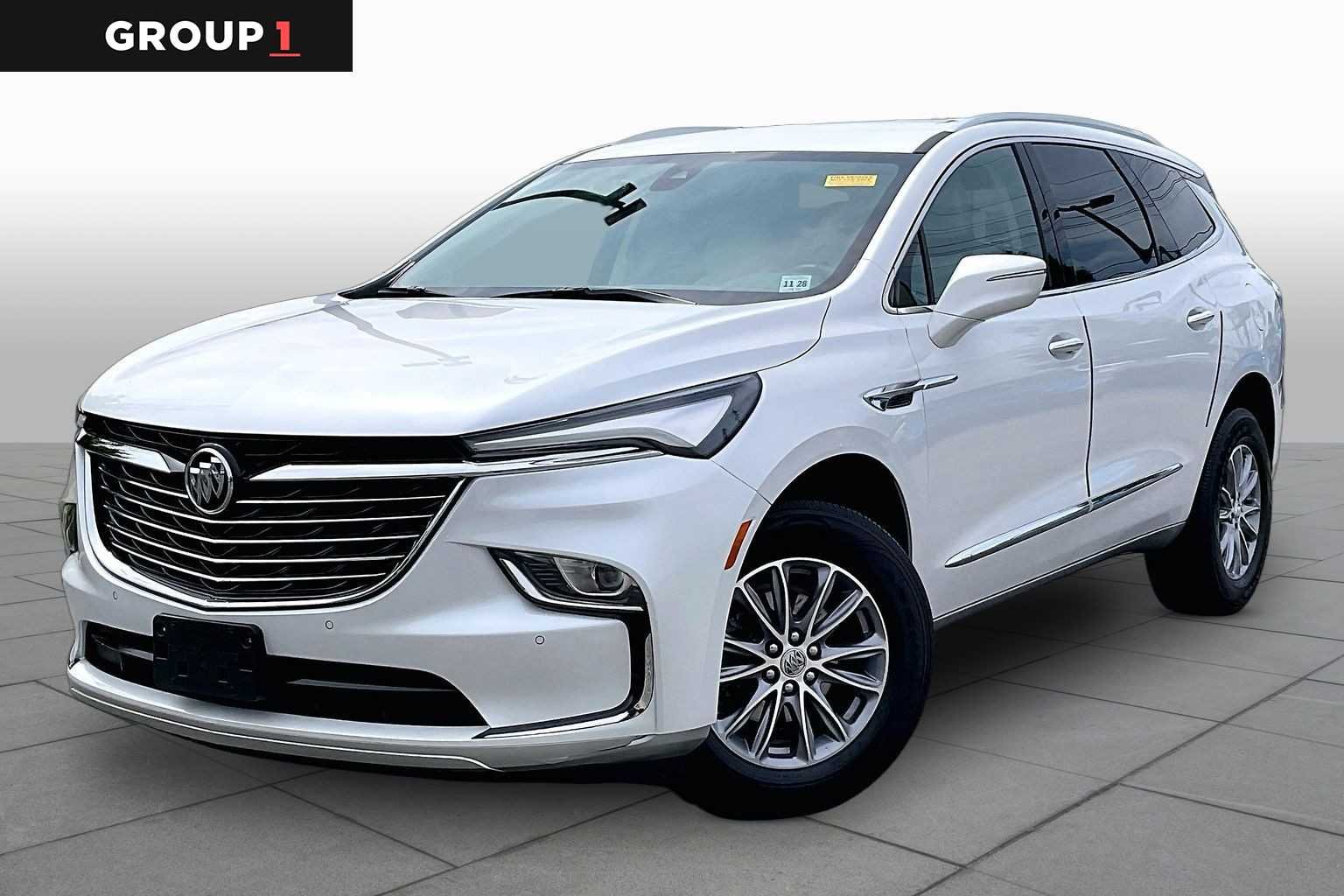 2024 Buick Enclave Essence's photo